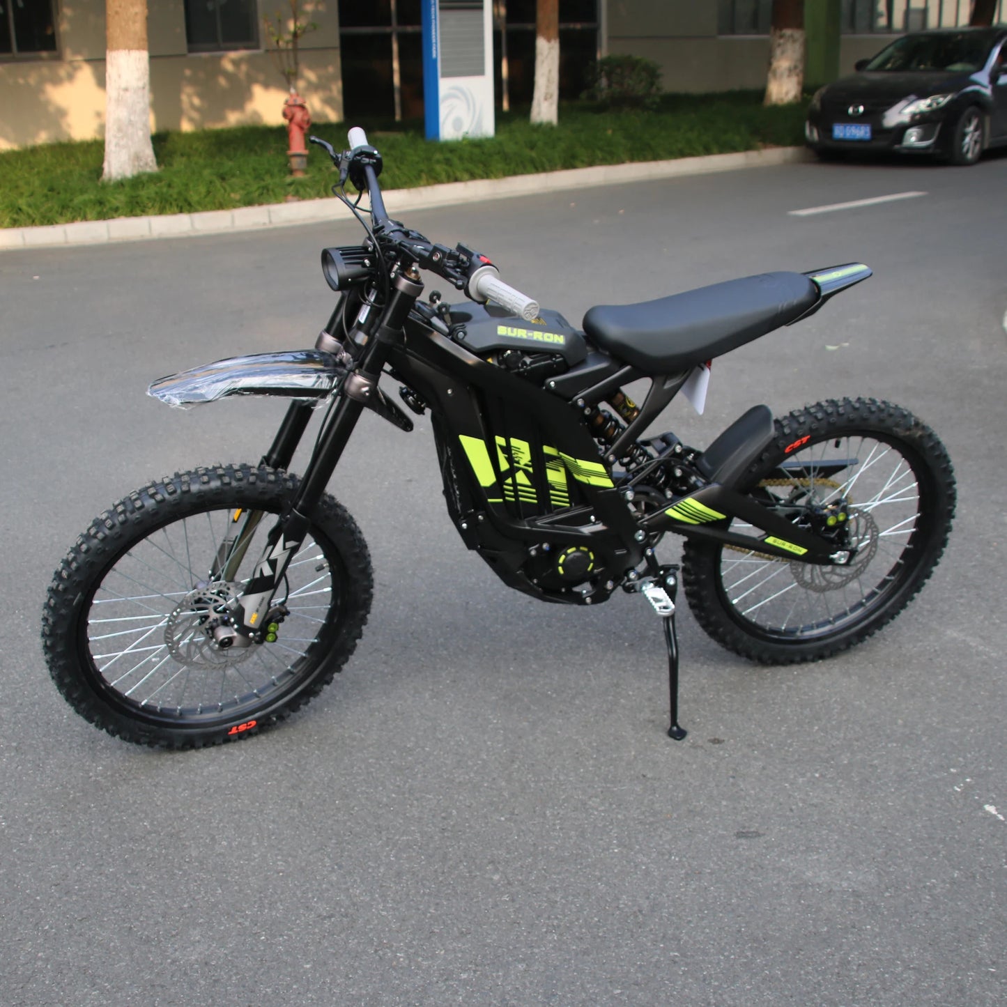 2025 Black Edition Electric Dirt Bike Suron Light Bee X 8000W 40AH Off-Road EBike 60V Surround Ultra Bee 2 21kw